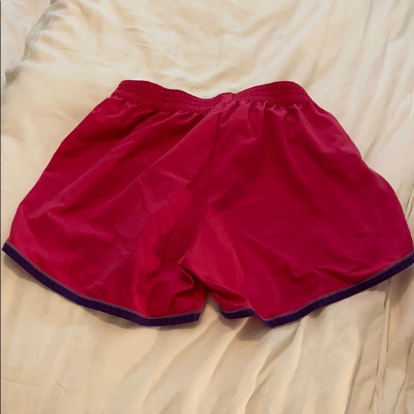 Under Armour Shorts - Picture 2 of 4